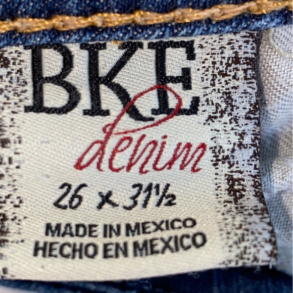 BKE Culture Distressed Jeans Size 26 - Picture 8 of 10